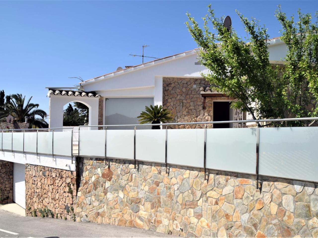 Luz Villa